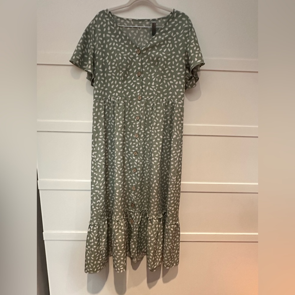 Boho floral print button front dress • XL